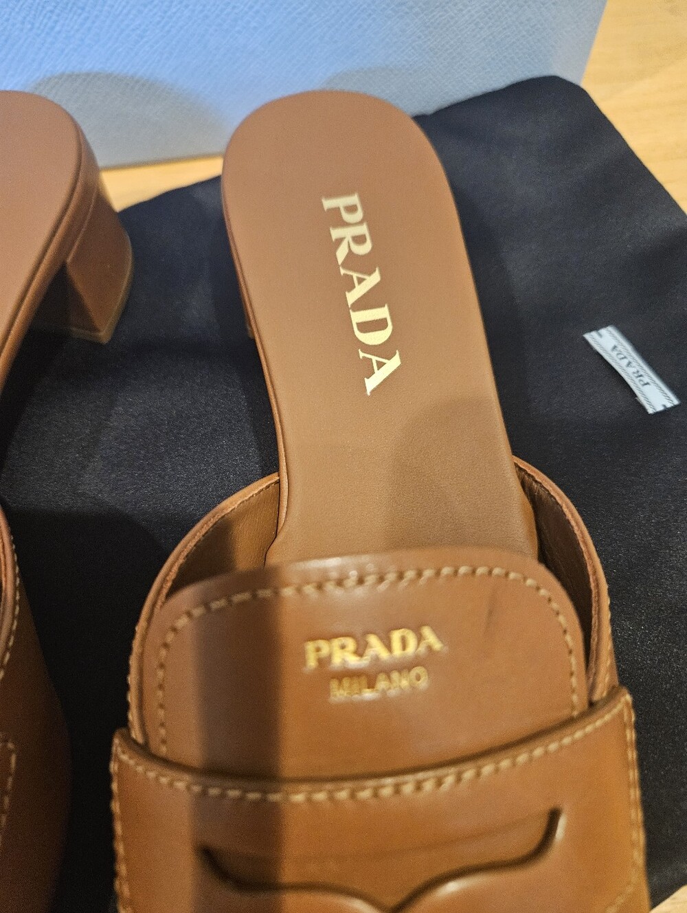 $1,120 Prada Leather Slide Sandals Brown 35mm Logo-Stamp EU 37 US 7 BNIB - Picture 4 of 9